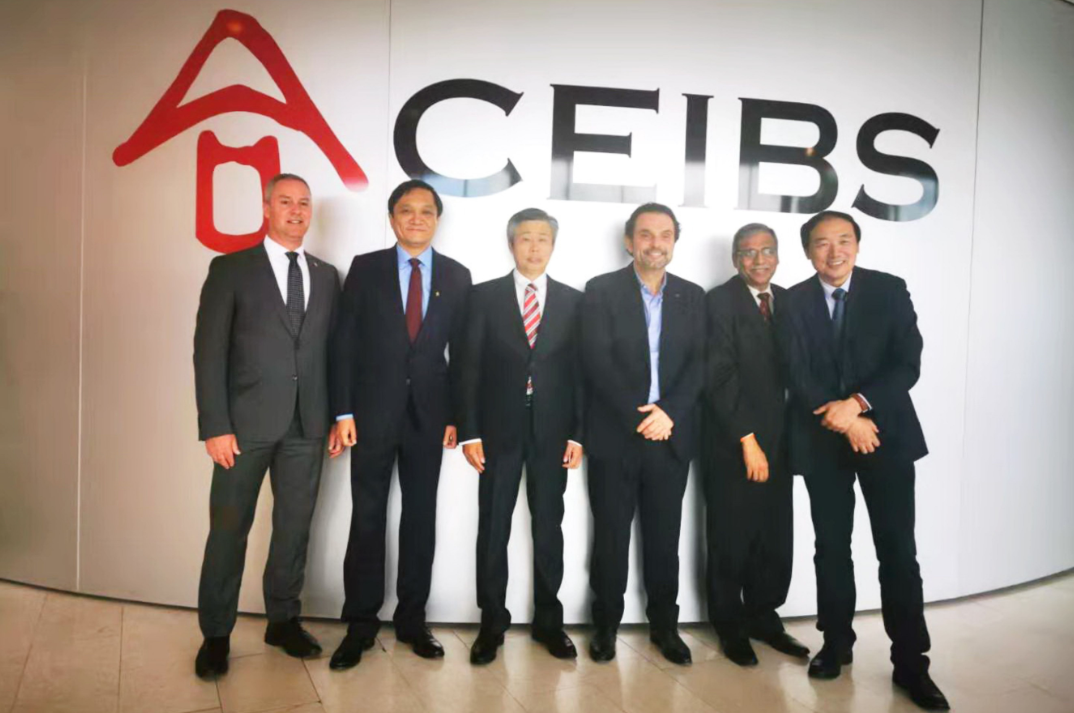 PG电子捐资中欧国际工商学院瑞士分校区助力全球经济智库人才作育